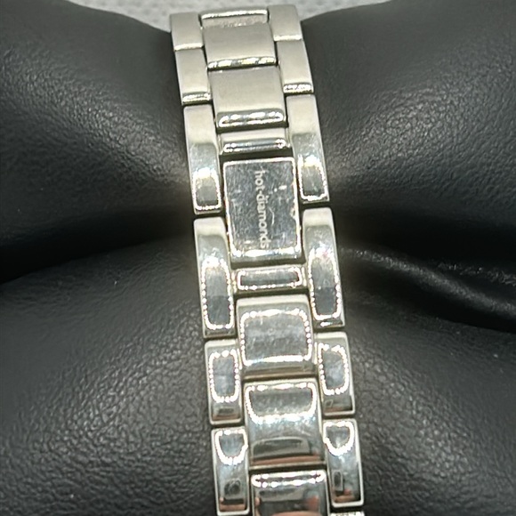 Ladies Hot Diamonds Watch - Picture 8 of 15